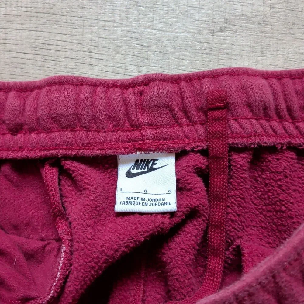 Nike Sportswear Club Fleece Joggers Burgundy Men’s Size L Standard Fit New - Picture 6 of 7